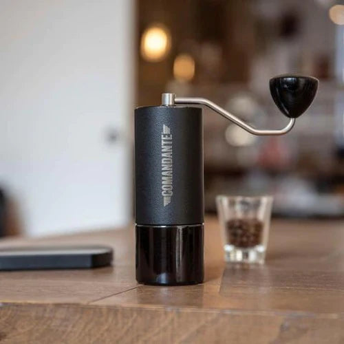 【新品即日発送】Comandante C40 MK3  Black Comandante Grinder C40 Nitro Blade Black – Caffeine Kuwait